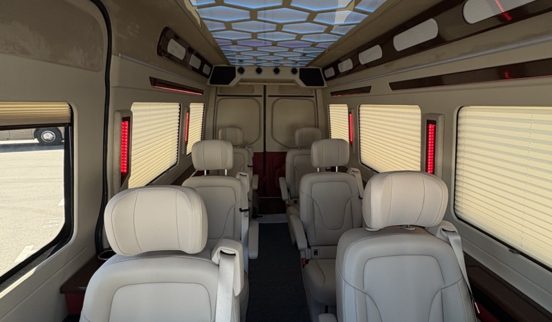 Mercedes-Benz Sprinter 2021 г. full